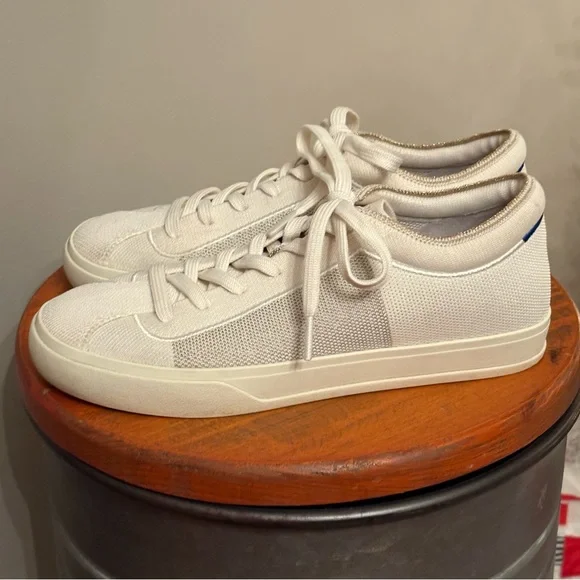 Rothy's The Lace Up Sneaker in the Golden Metallic color Women’s size 7 - Picture 4 of 11